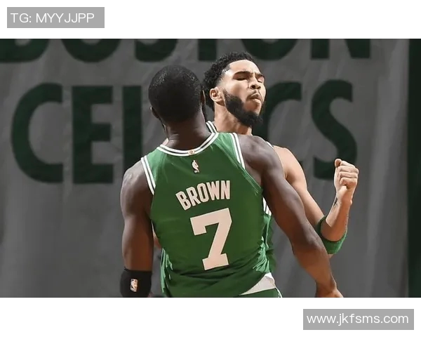 凯尔特人双探花稳定表现领跑NBA新赛季,塔图姆布朗组合成进攻体系核心 凯尔特人双探花稳定表现领跑NBA新赛季,塔图姆布朗组合成进攻体系核心